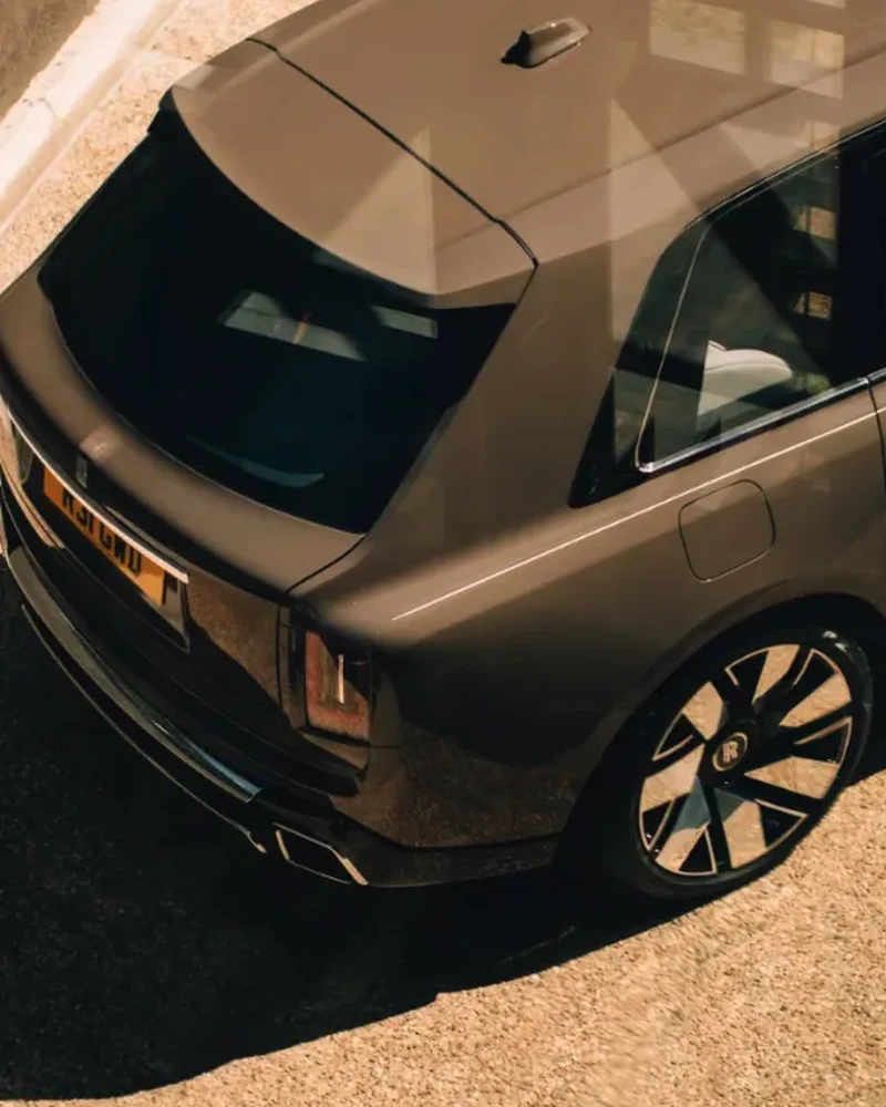Rolls Royce still 5