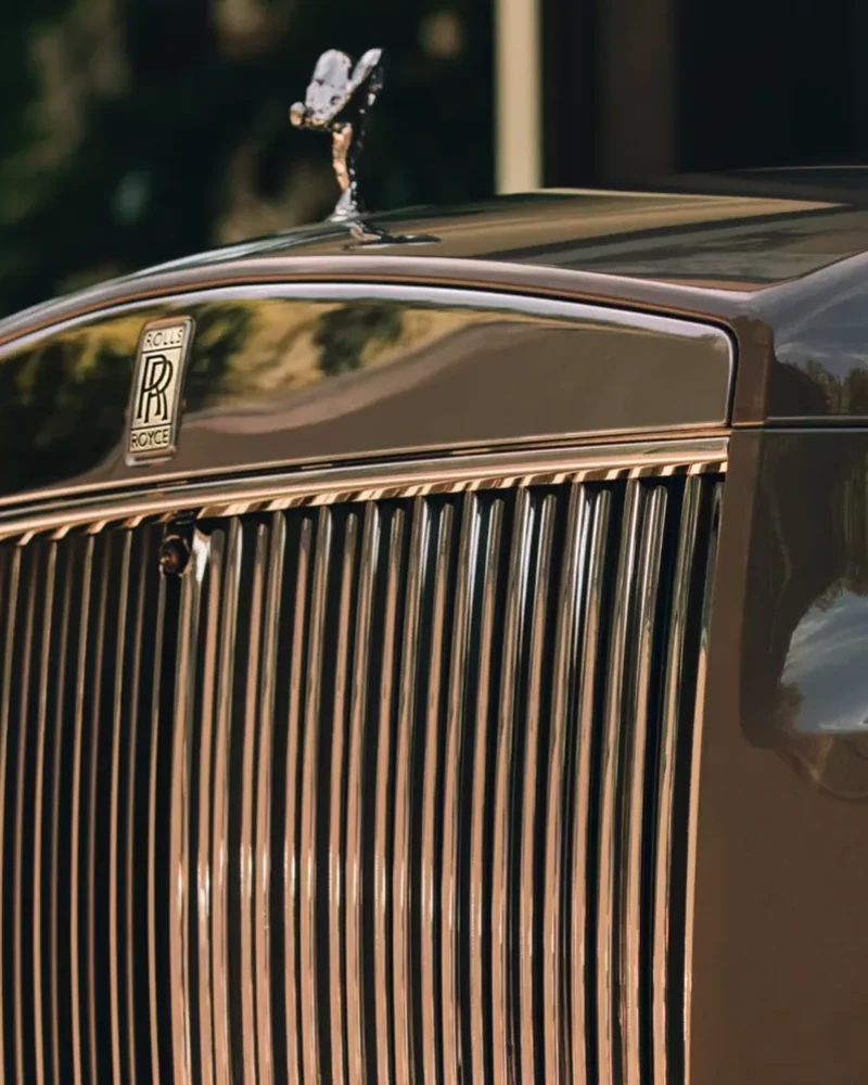 Rolls Royce still 8