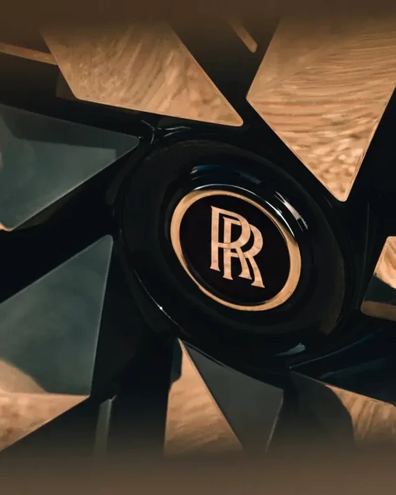 Rolls Royce still 9